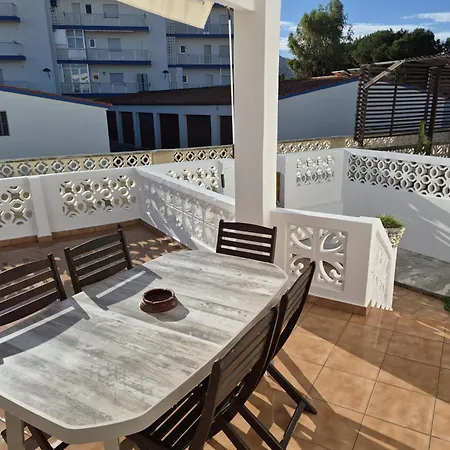 Casa Leonardo بيت للعطل *